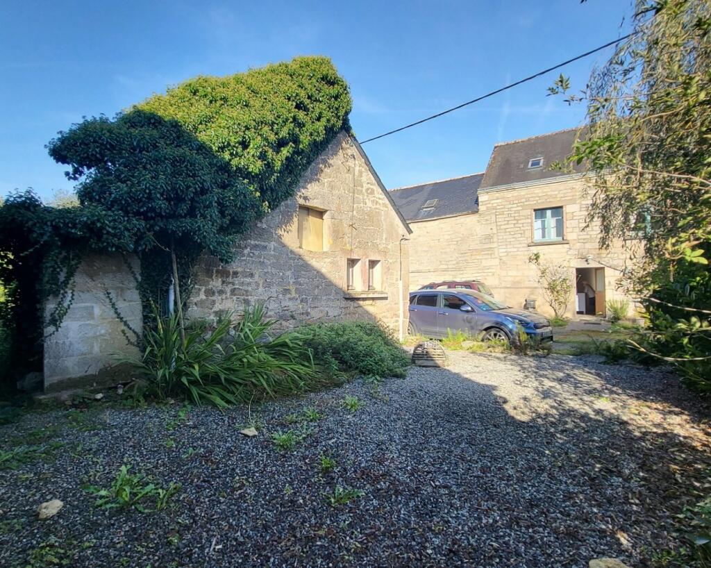 2 bedroom stone house for sale in Brittany, Morbihan, Melrand, France