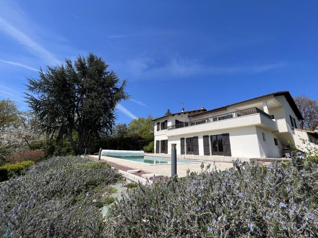Main image of property: Poitou-Charentes, Deux-Sèvres, Parthenay