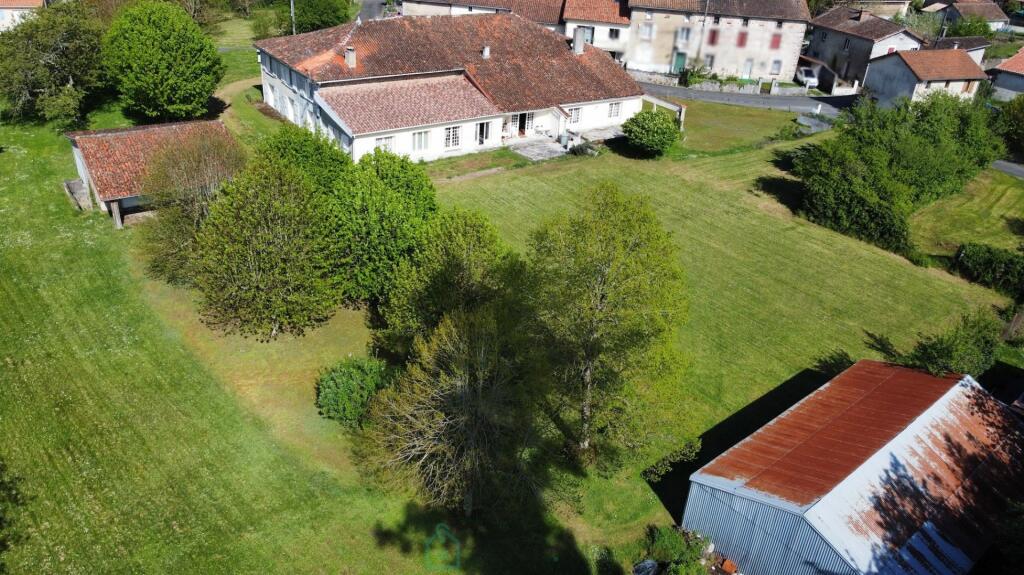 Main image of property: Poitou-Charentes, Charente, Chassenon