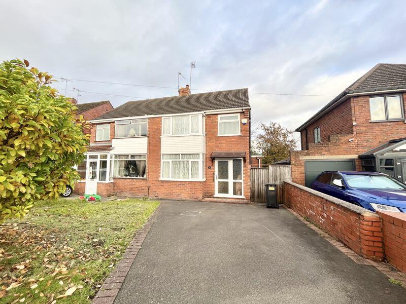 3 bedroom semidetached house for sale in Halesowen Road, NETHERTON