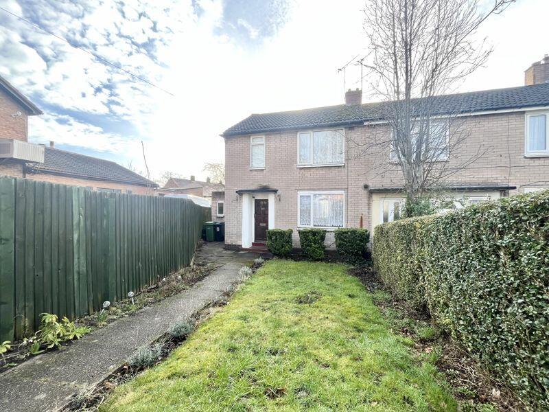 2 bedroom end of terrace house for sale in High Street, BROCKMOOR