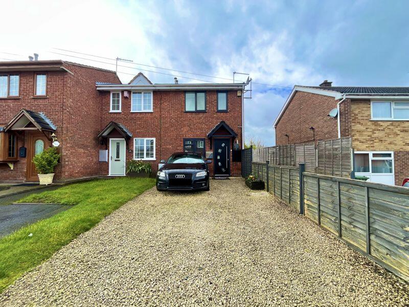 2 bedroom end of terrace house for sale in Cressett Lane, Brockmoor