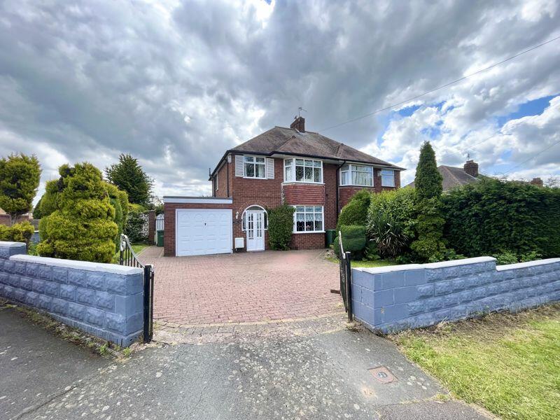 3 bedroom semidetached house for sale in Tiled House Lane, Brierley Hill., DY5