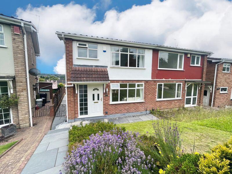 3 bedroom semidetached house for sale in Bittern Walk, AMBLECOTE