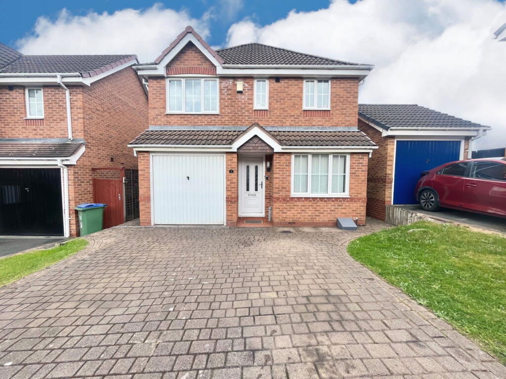 3 bedroom detached house for sale in Brookes Close, TIVIDALE, Oldbury., B69