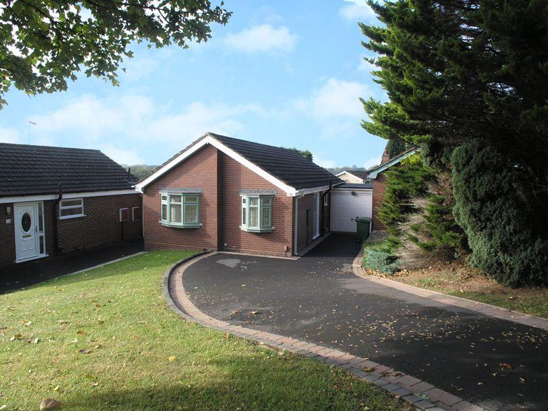 2 bedroom detached bungalow for sale in BRIERLEY HILL, Amblecote