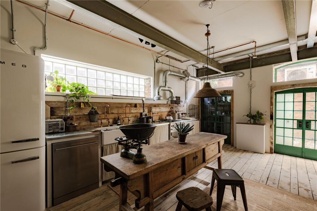 Main image of property: Acer Walk, Oxford, Oxfordshire, OX2