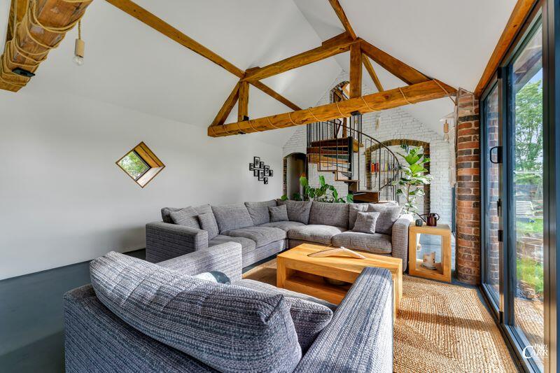 Additional property image - Oak Tree Barn, Bodymoor Green Farm, Kingsbury/Nether Whitaker, B78 2DZ