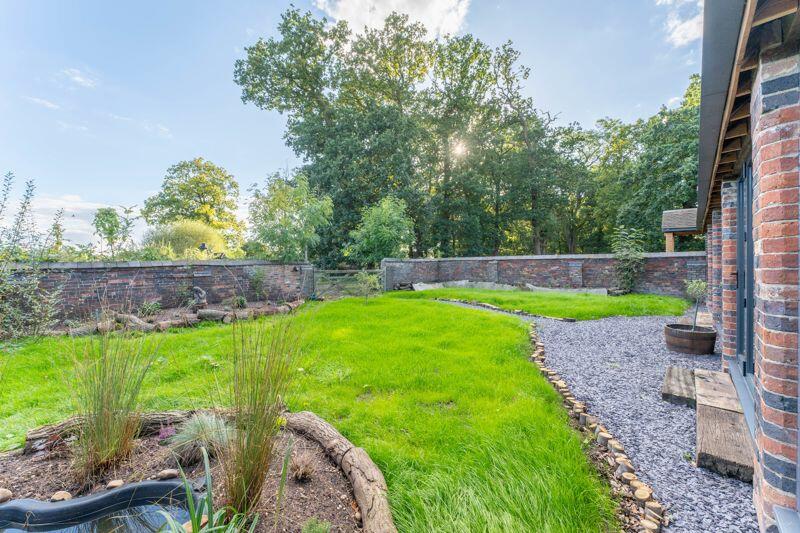 Additional property image - Oak Tree Barn, Bodymoor Green Farm, Kingsbury/Nether Whitaker, B78 2DZ