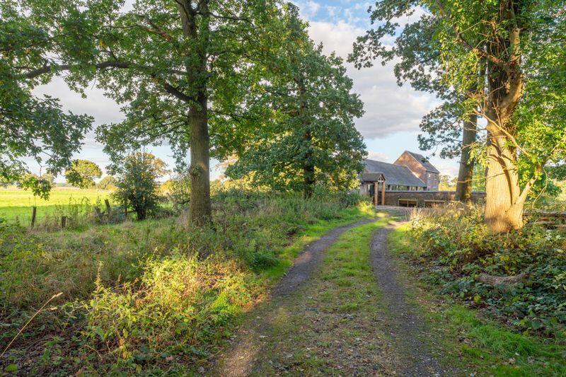 Additional property image - Oak Tree Barn, Bodymoor Green Farm, Kingsbury/Nether Whitaker, B78 2DZ