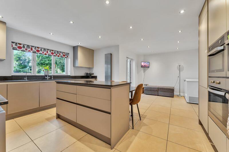 Additional property image - 3 West View Court, Sutton Coldfield