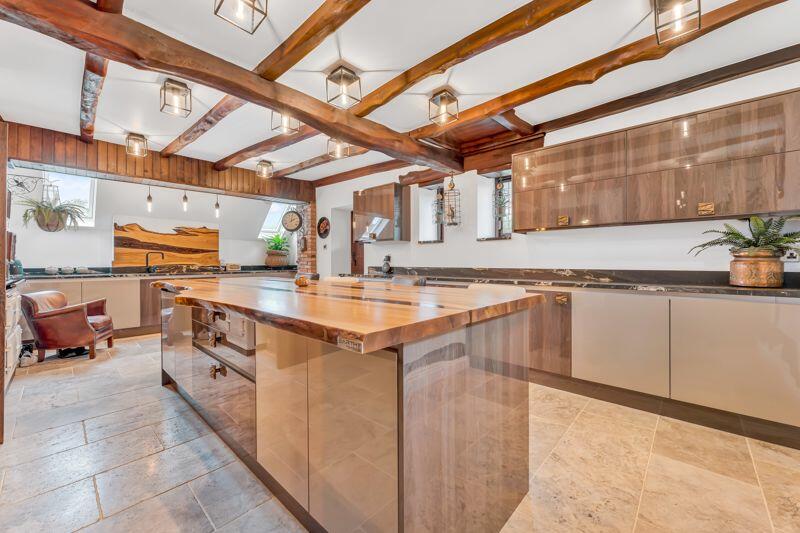 Additional property image - Church Farm Mews, Dosthill, Tamworth, B77 1PU