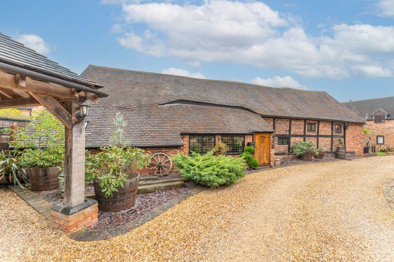 Additional property image - Church Farm Mews, Dosthill, Tamworth, B77 1PU