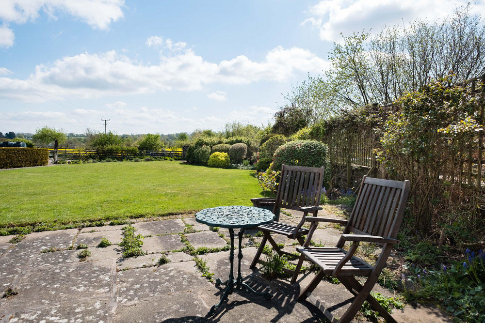 3 bedroom barn conversion for sale in Middleton on the Hill