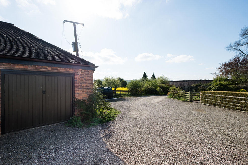 3 bedroom barn conversion for sale in Middleton on the Hill