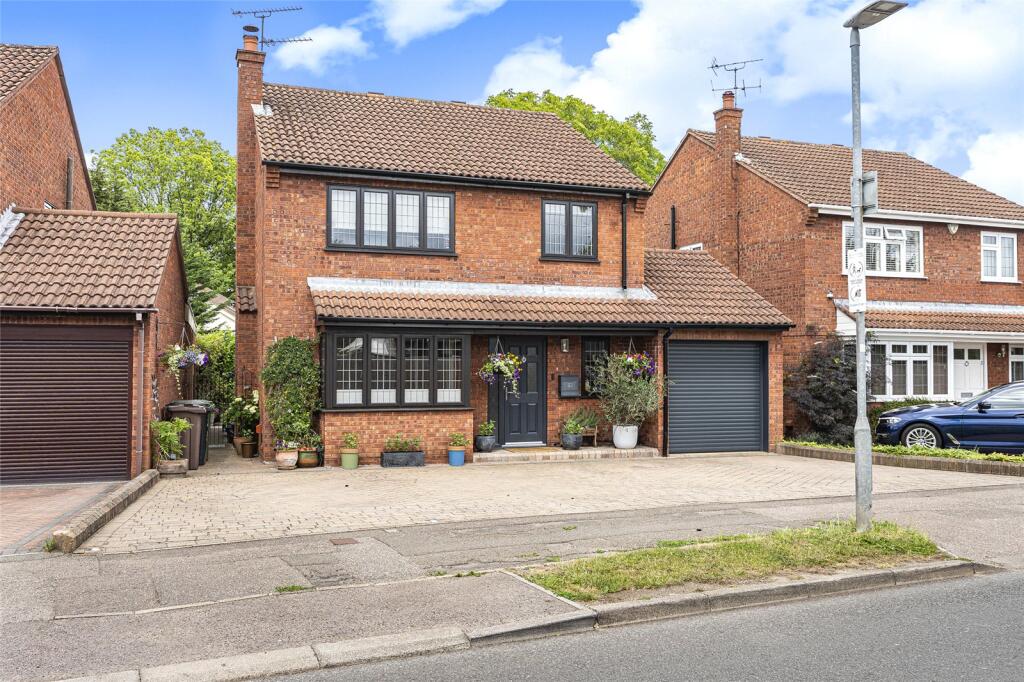 Main image of property: Ashridge Drive, Bricket Wood, St. Albans, Hertfordshire, AL2
