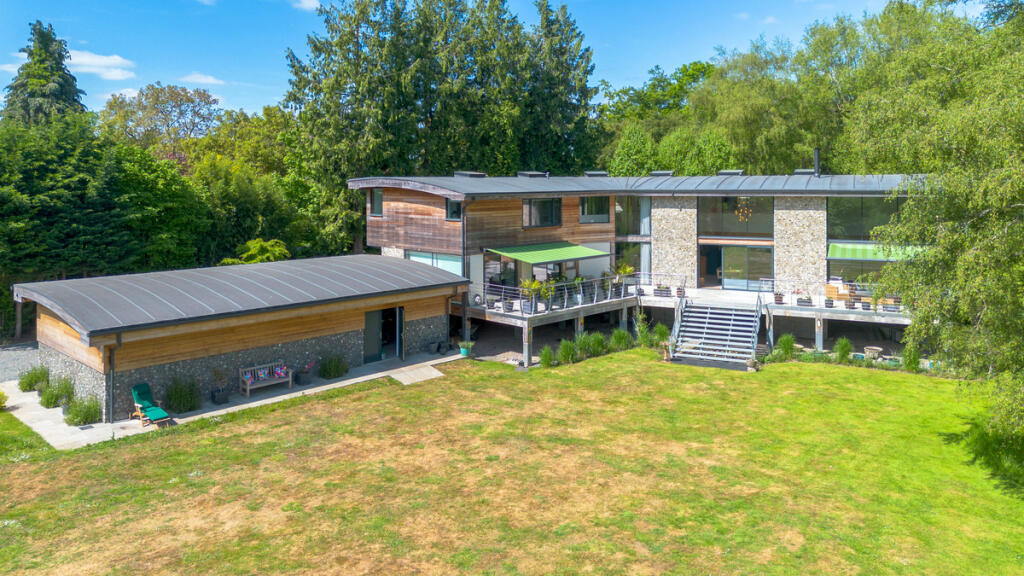Main image of property: Mill Road, Henley-on-thames, RG9