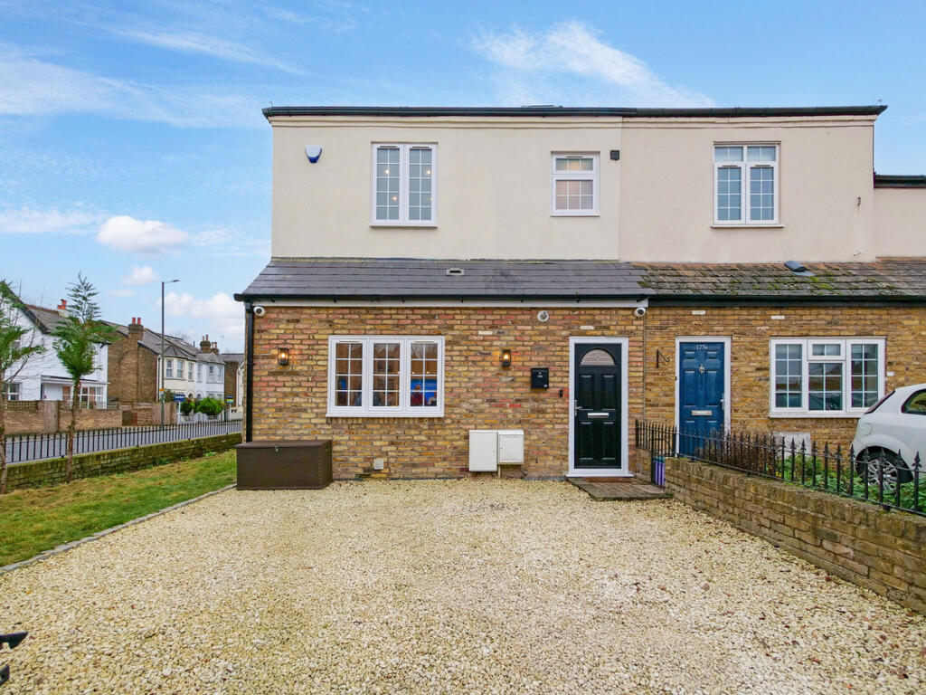 Main image of property: Worple Road, London, SW20