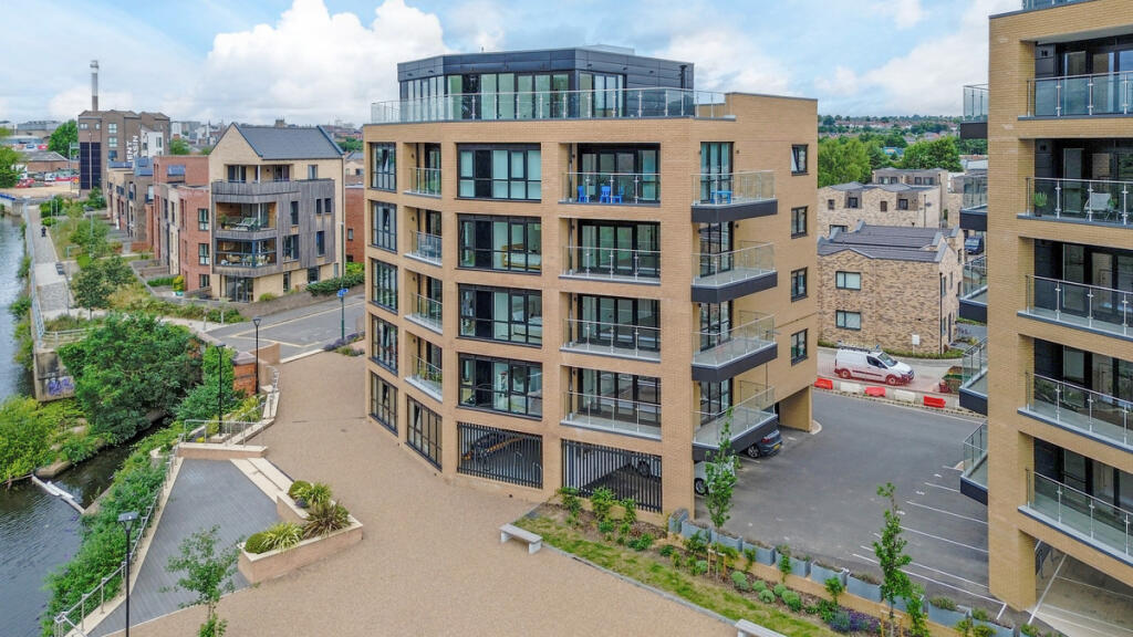 Main image of property: Trent Lane, Nottingham, NG2