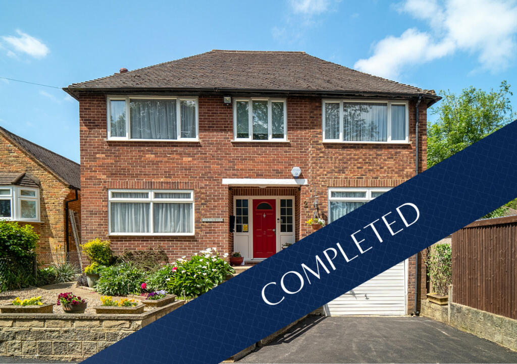 5 bedroom detached house for sale in Burford Close, Ickenham, UB10