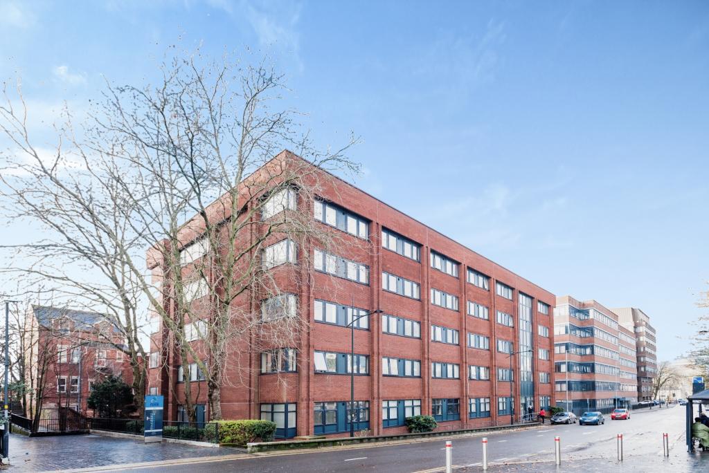 1 bedroom flat for sale in Electra House, Farnsby Street, Swindon