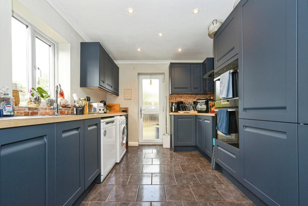 Main image of property: Stamford Close, SWINDON, Wiltshire, SN5
