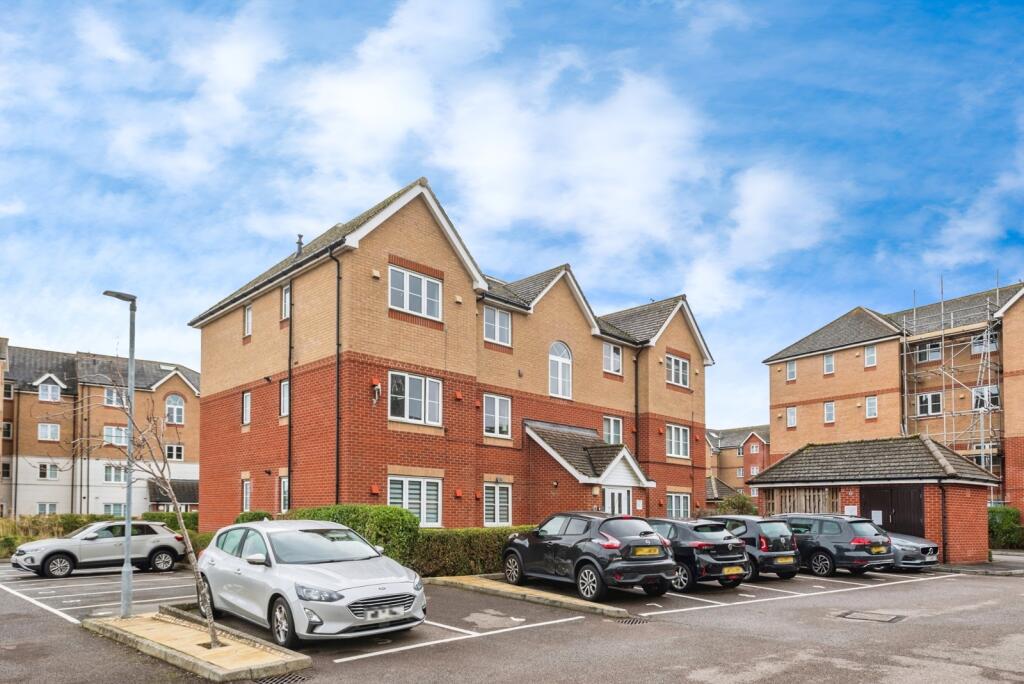 Main image of property: Twickenham Close, Swindon, Wiltshire, SN3