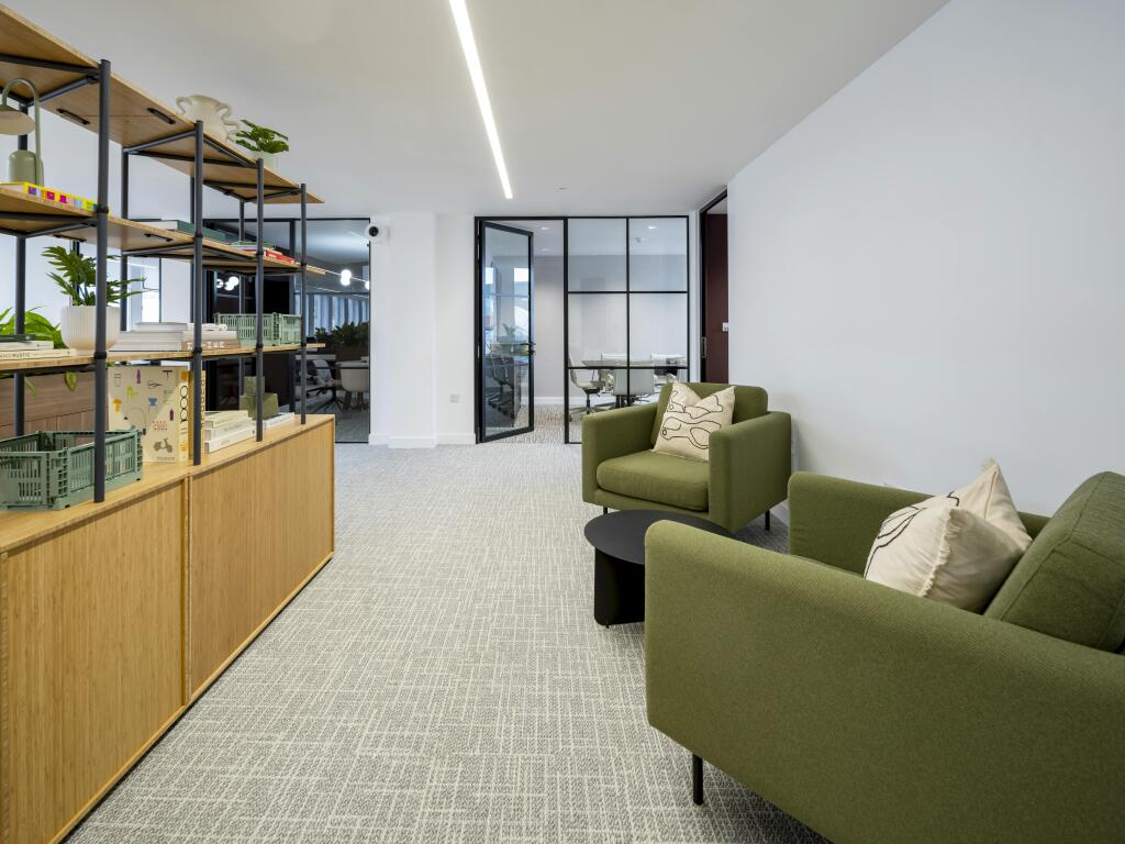 17 Slingsbury 004.jpg