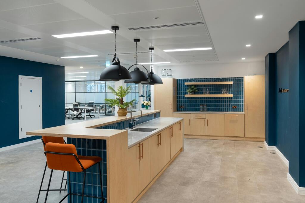 St Martins Lane 101 05 of 51.jpg