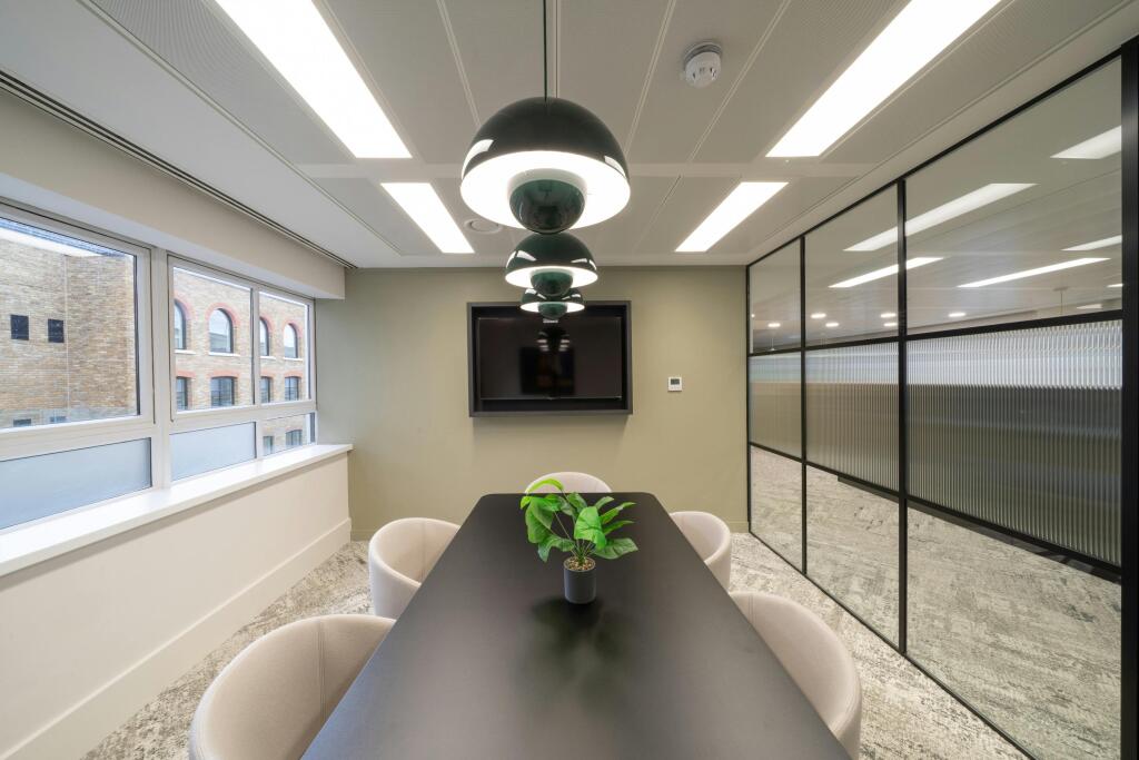 41-44 Great Queen Street_JSP4045_RAW Image.jpg