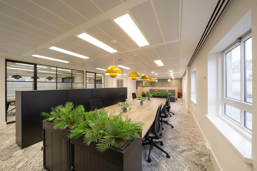 41-44 Great Queen Street_JSP3970_RAW Image.jpg