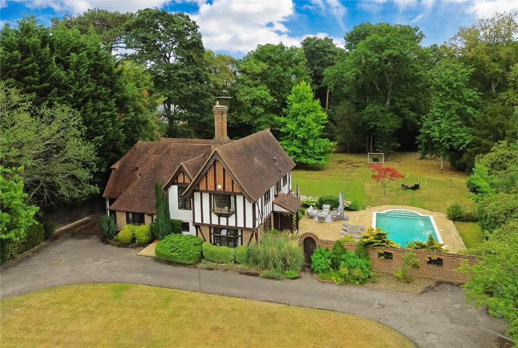 Main image of property: Silverdale Avenue, Walton-on-Thames, Surrey, KT12