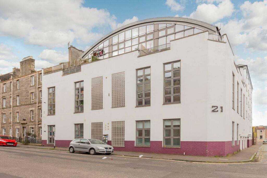 Main image of property: 21/7 Dunedin Street, Canonmills, Edinburgh, EH7 4JG