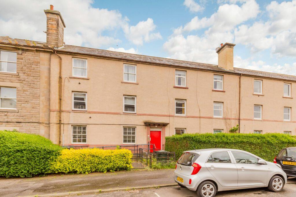 Main image of property: 1/4 Rosefield Avenue, Portobello, Edinburgh, EH15 1AT