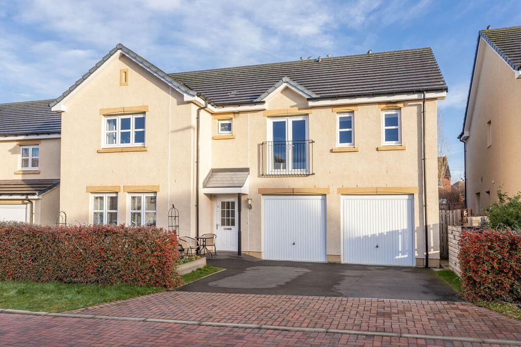 Main image of property: 15 Summerside Gardens, Newtongrange, Dalkeith, EH22 4FP