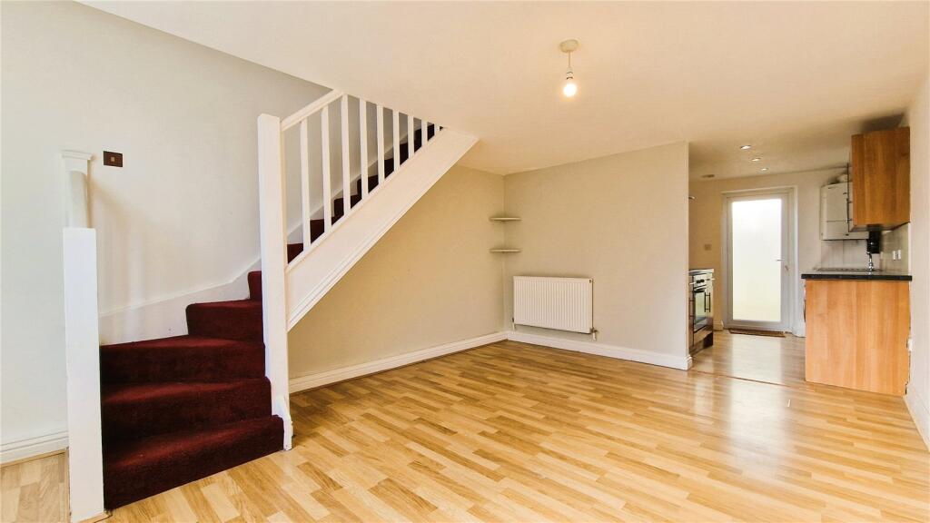 Main image of property: Kennington Avenue, Kingswood, Bristol, BS15