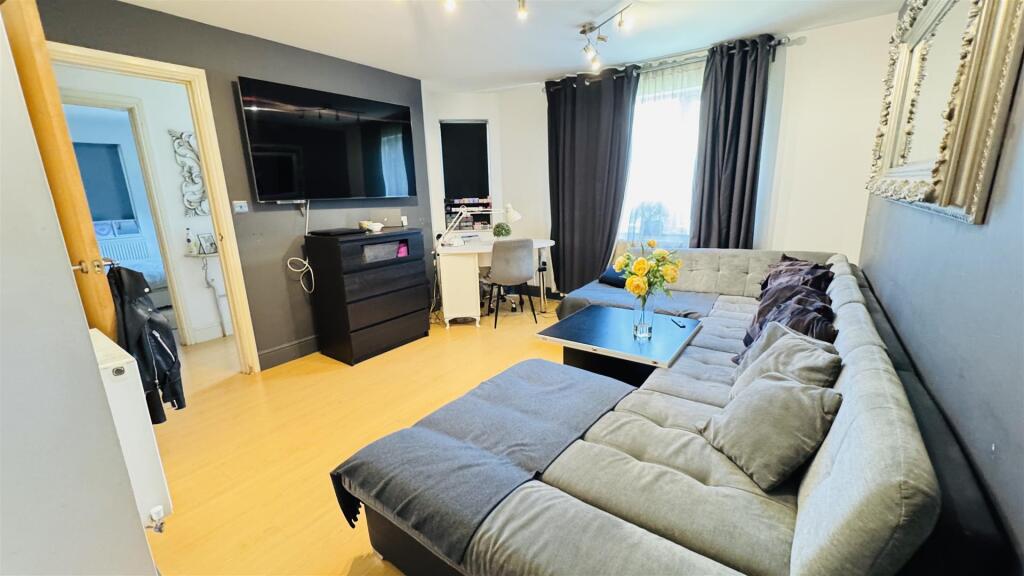Main image of property: Edgwarebury Gardens, Edgware