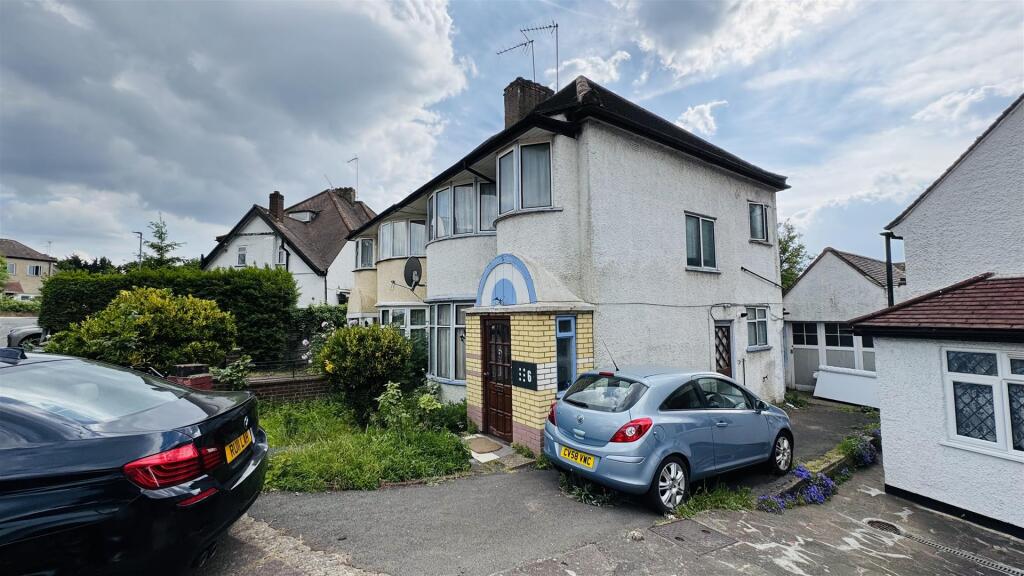 Main image of property: Grove Gardens, London