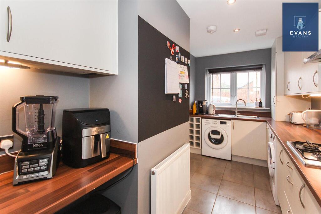 Additional property image - Oakwood Avenue, Willenhall, Coventry