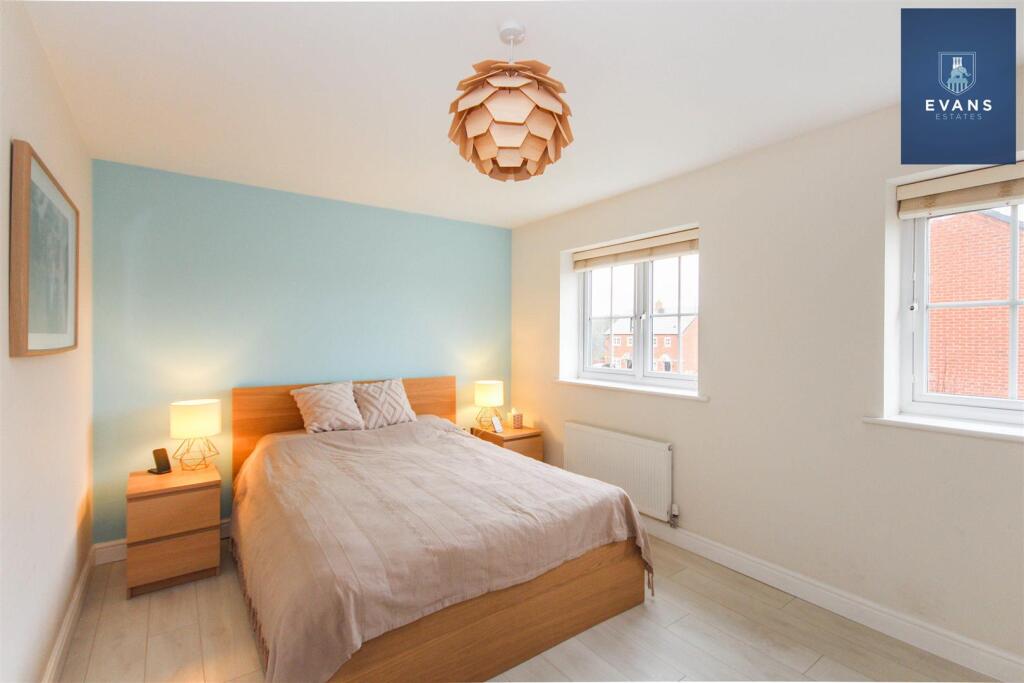 Additional property image - Oakwood Avenue, Willenhall, Coventry