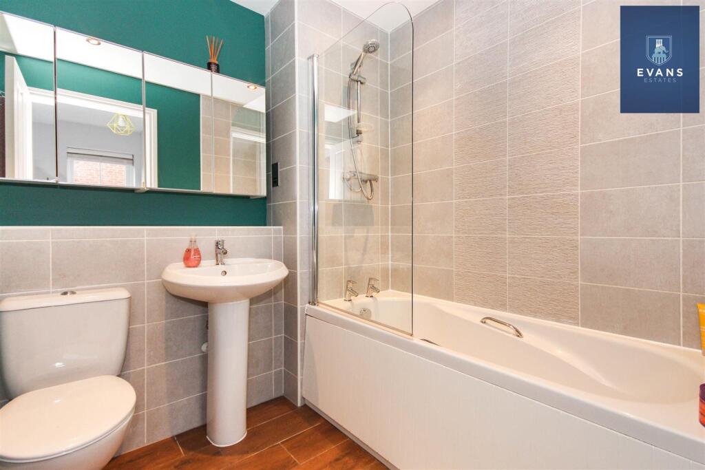 Additional property image - Oakwood Avenue, Willenhall, Coventry