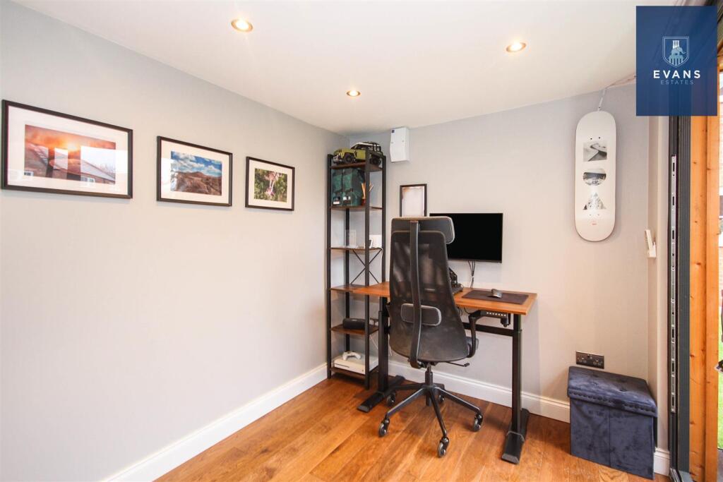 Additional property image - Oakwood Avenue, Willenhall, Coventry