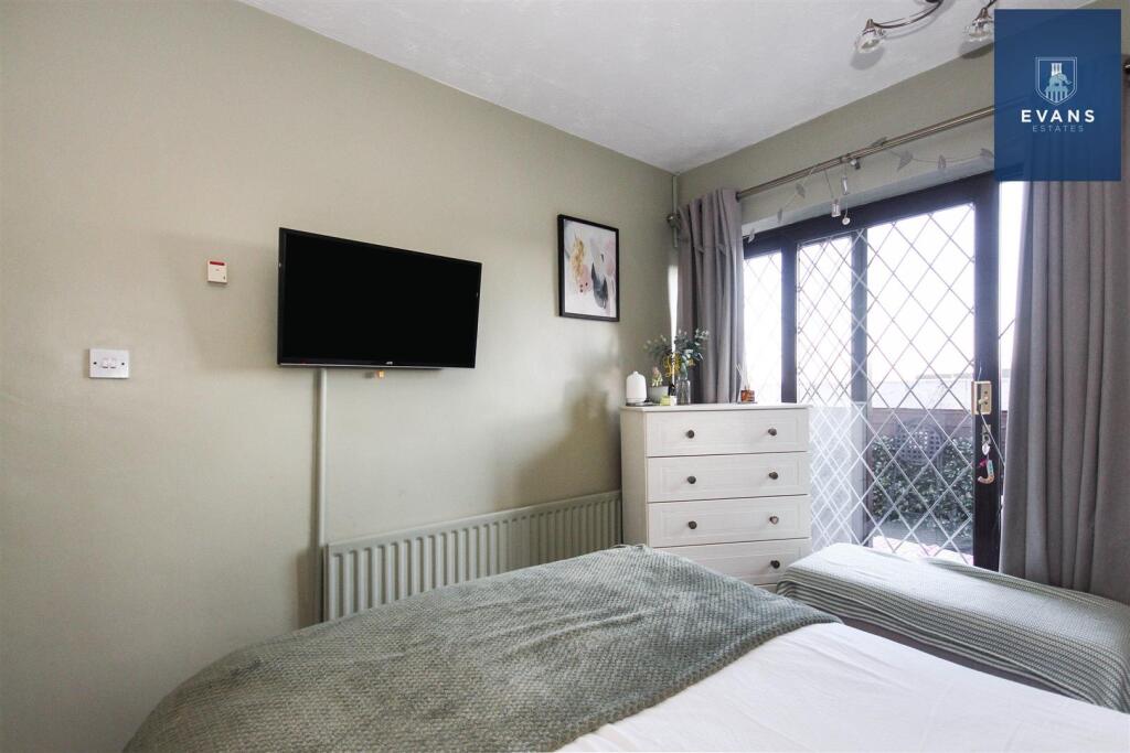 Additional property image - Thistley Field, Coundon, Coventry