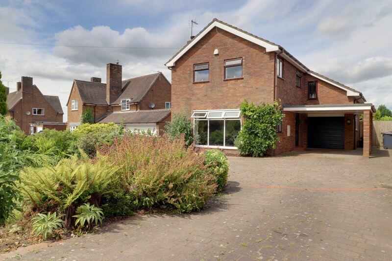 3 bedroom detached house for sale in Market Drayton Road, Loggerheads