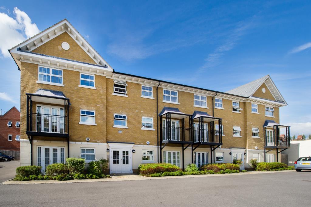 Main image of property: Reliance Way, Cowley, OX4 2FQ