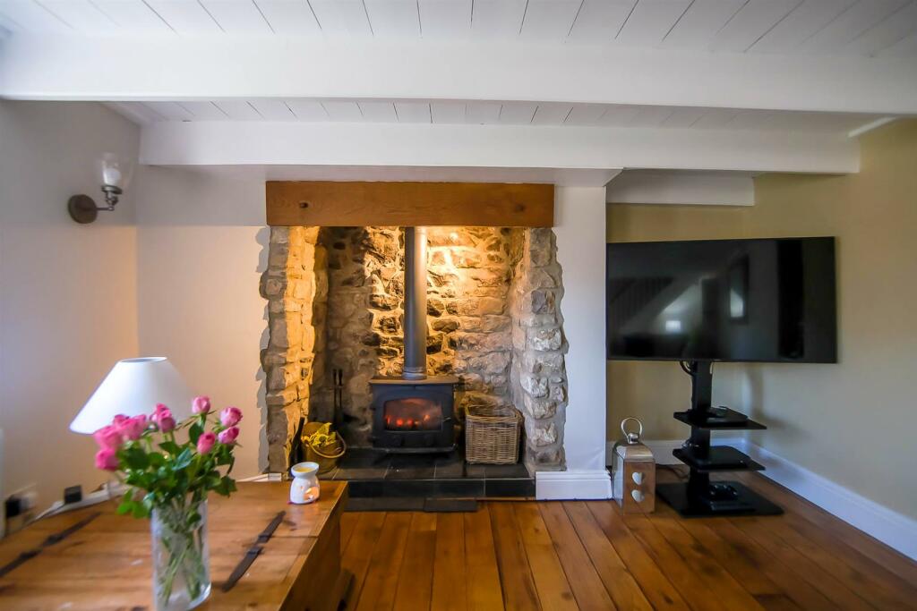 4 bedroom detached house for sale in Kennexstone, Llangennith, Swansea, SA3