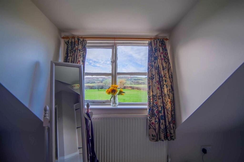 4 bedroom detached house for sale in Kennexstone, Llangennith, Swansea, SA3