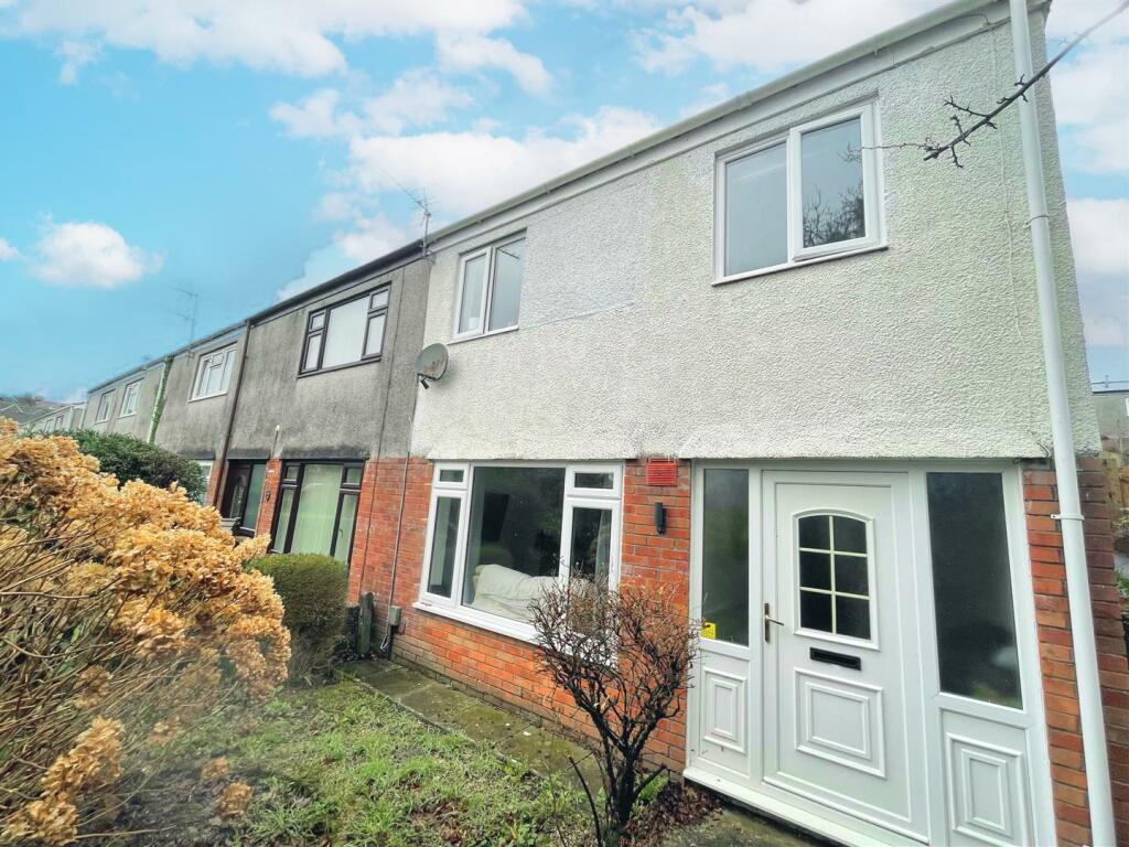 3 bedroom semi-detached house for sale in Broad Parks, West Cross, Swansea, SA3