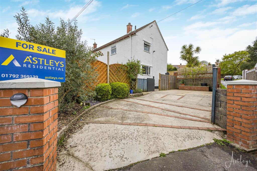 3 bedroom semi-detached house