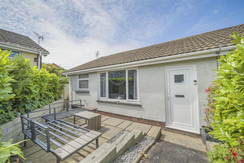 Main image of property: Sarlou Close, Mumbles, Swansea